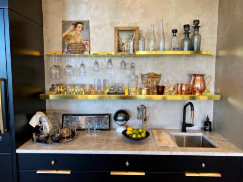 Wet Bar with Taj Mahl Quartzite Countertops in Davis County Utah